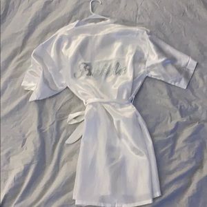 Bride robe nwot